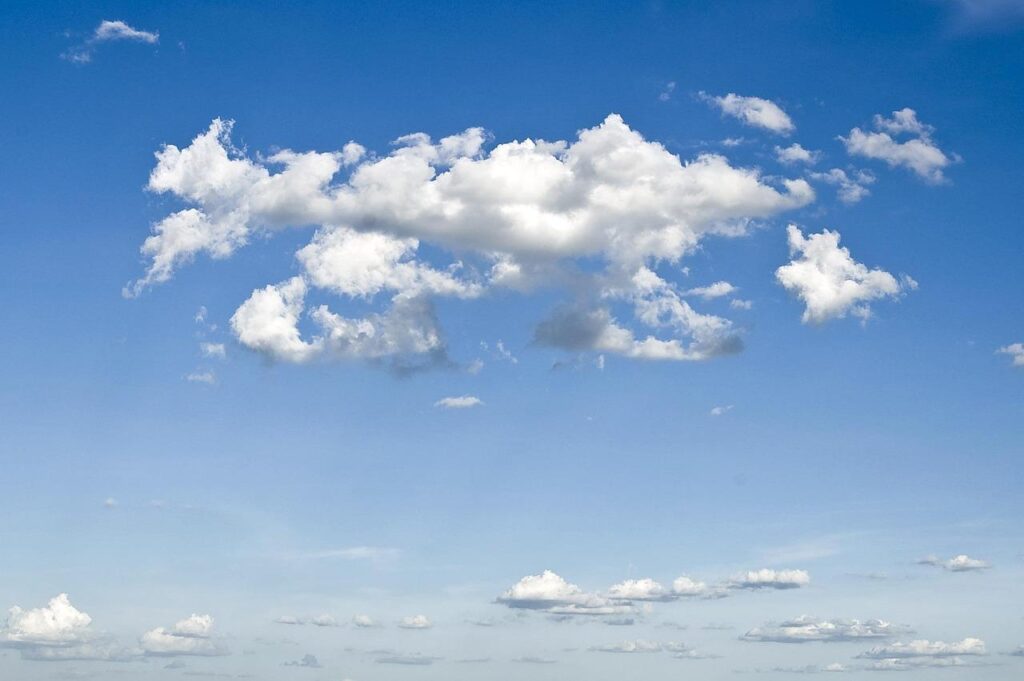 Cloudtechnologie voor verkoopstrategie: Salesforce Sales Cloud dashboard met CRM-functies en automatiseringstools